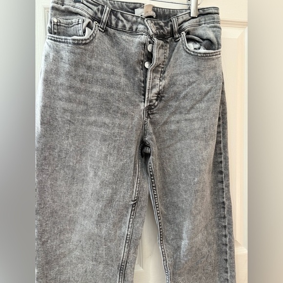 H&M straight fit grey wash button fly denim jeans size 6 28” waist - Picture 8 of 13